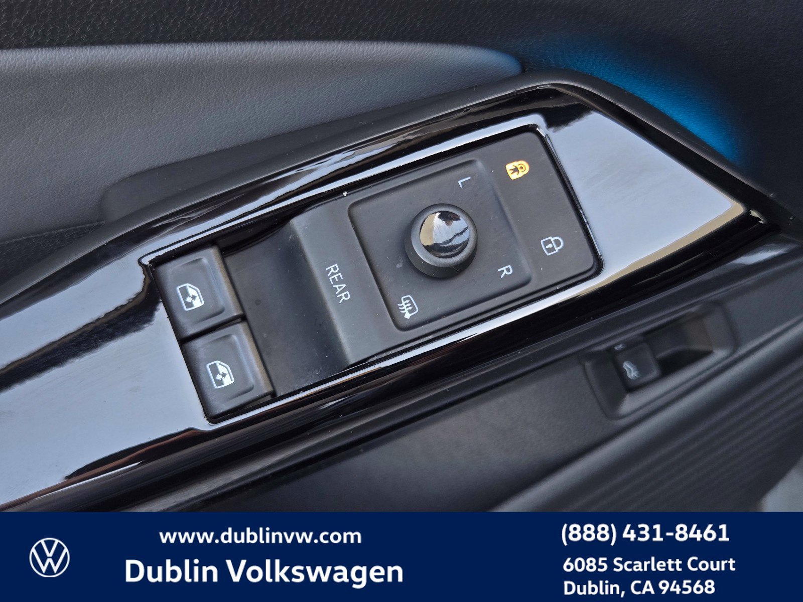 Used 2023 Volkswagen ID.4 Pro S RWD image 11