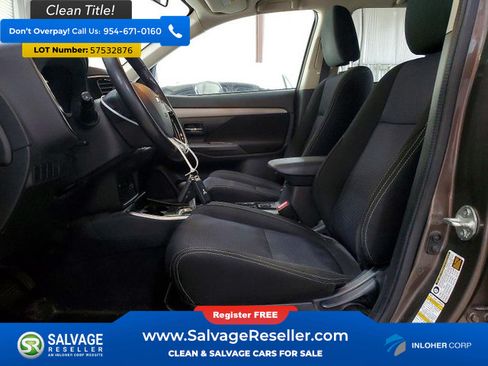 Used 2017 Mitsubishi Outlander AWD image 9