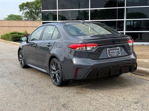 Used 2025 Toyota Corolla SE w/ SE Premium Package AWD/4WD image 5