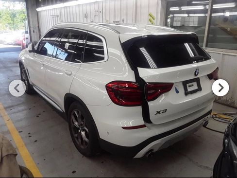 Used 2021 BMW X3 xDrive30i w/ Premium Package AWD/4WD image 2