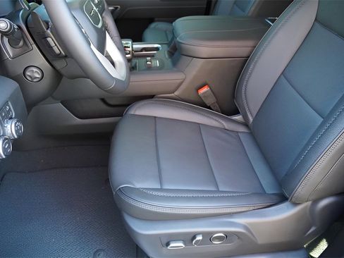 New 2026 GMC Sierra 1500 Denali image 11