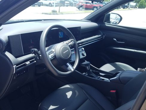 Used 2025 Hyundai Santa Cruz SEL FWD image 10