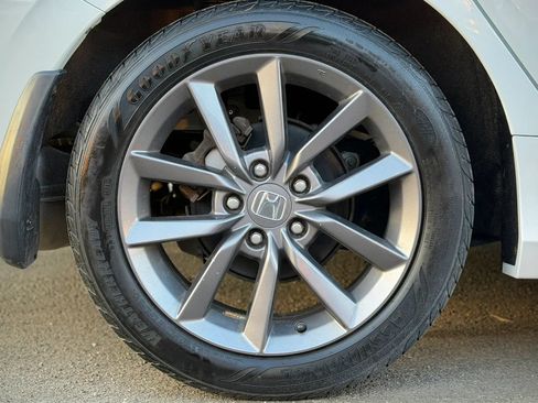 Used 2020 Honda Civic EX image 21