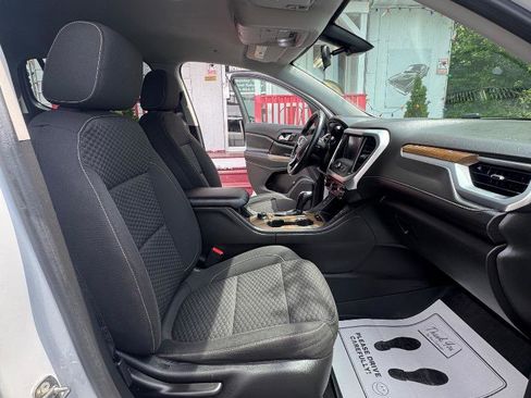 Used 2018 GMC Acadia SLE FWD image 28