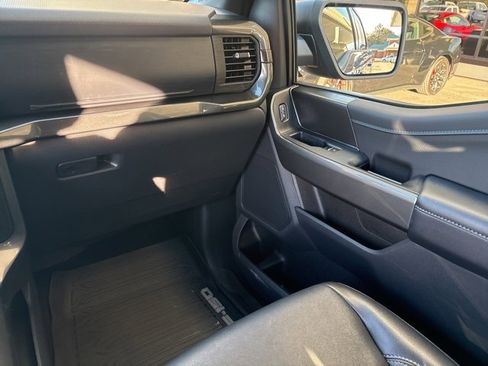 Used 2022 Ford F150 XLT w/ Equipment Group 302A High image 15