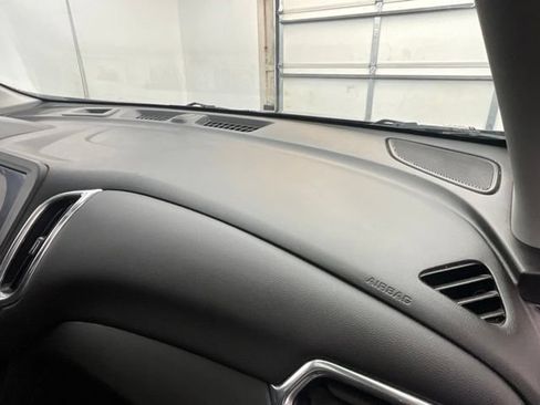 Used 2022 Chevrolet Equinox LT AWD/4WD image 11