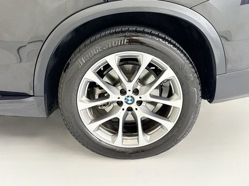 Used 2024 BMW X5 xDrive40i w/ Premium Package AWD/4WD image 30
