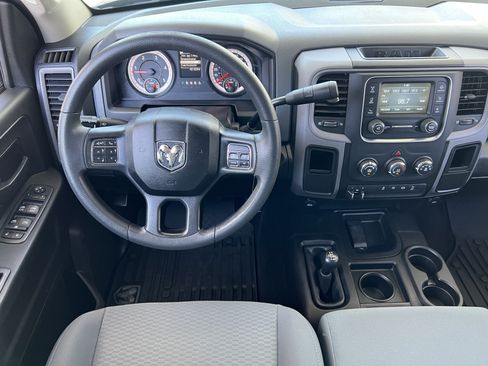 Used 2018 RAM 2500 Tradesman w/ Chrome Appearance Group AWD/4WD image 30