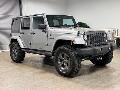 Used 2017 Jeep Wrangler Unlimited Sport image 2