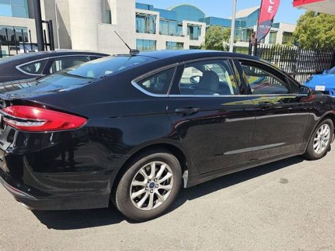 Used 2017 Ford Fusion S FWD image 5