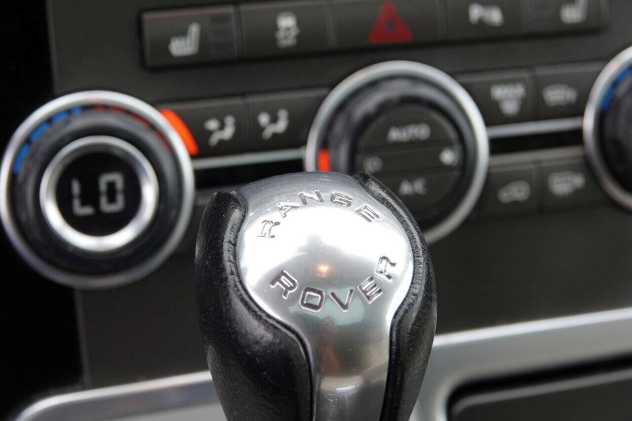 Used 2011 Land Rover Range Rover Sport Supercharged AWD/4WD image 90