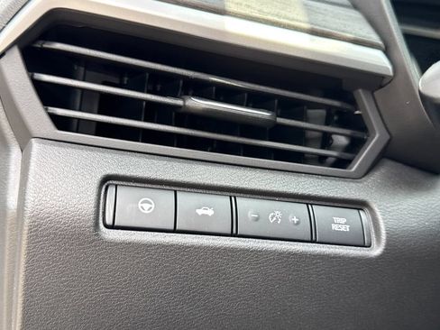 Certified 2025 Nissan Altima 2.5 SV w/ SV Premium Package FWD image 25