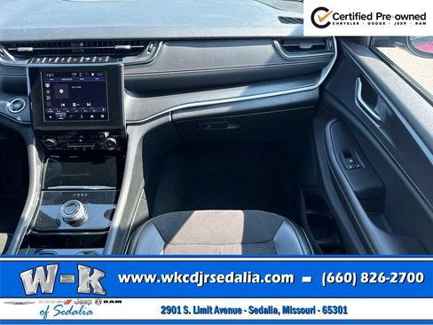 Certified 2023 Jeep Grand Cherokee Altitude AWD/4WD image 42