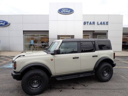 New 2025 Ford Bronco Badlands w/ Sasquatch Package