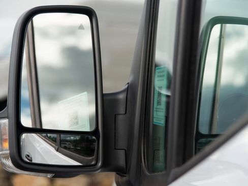 Used 2024 Mercedes-Benz Sprinter 3500 image 20