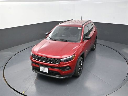 New 2026 Jeep Compass Latitude image 11