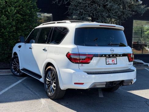 Used 2022 Nissan Armada Platinum w/ Captain's Chairs Package RWD image 19