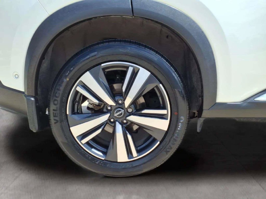 Certified 2023 Nissan Rogue SL w/ SL Premium Package FWD image 21