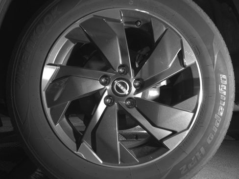 Used 2025 Nissan Rogue SV image 14