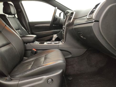 Used 2018 Jeep Grand Cherokee Limited w/ Luxury Group II image 21