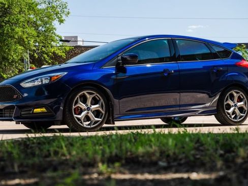 Used 2016 Ford Focus ST FWD image 41