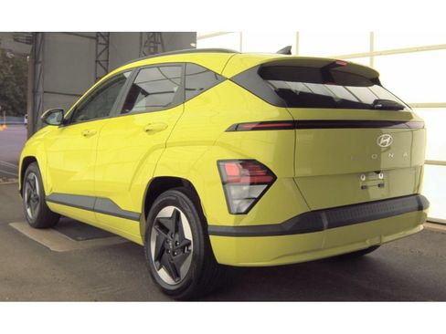 Used 2024 Hyundai Kona SEL FWD image 4