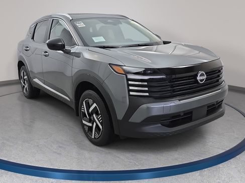 New 2026 Nissan Kicks SV FWD image 3