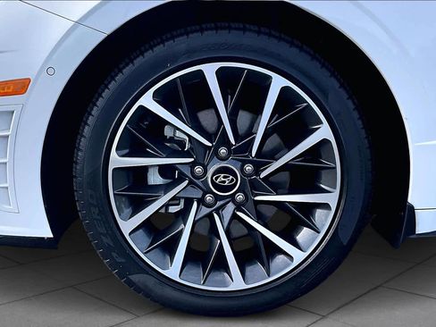 Used 2023 Hyundai Sonata Limited image 10