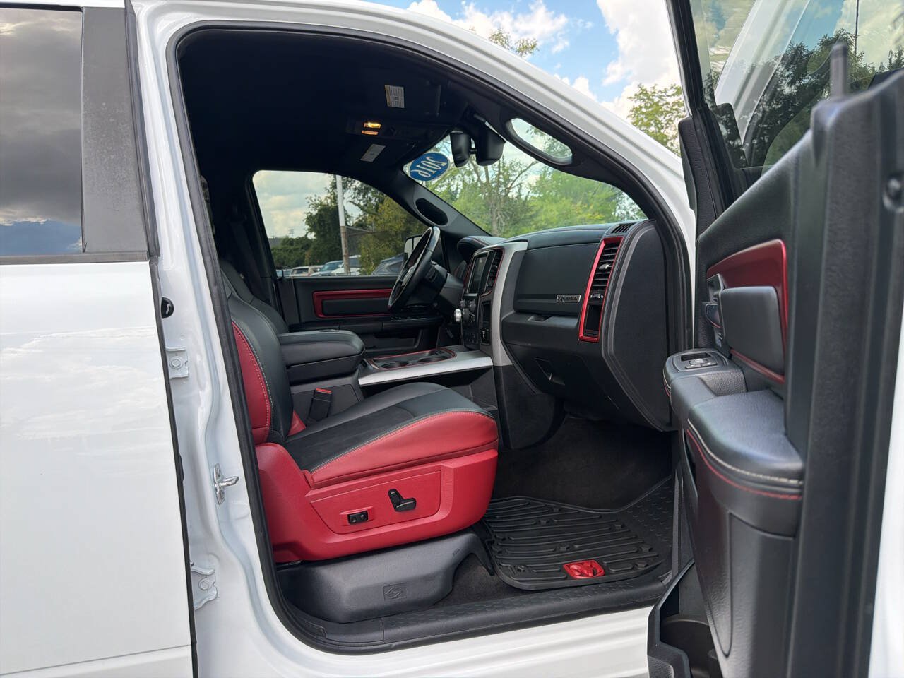 Used 2016 RAM 1500 Rebel w/ Luxury Group AWD/4WD image 33