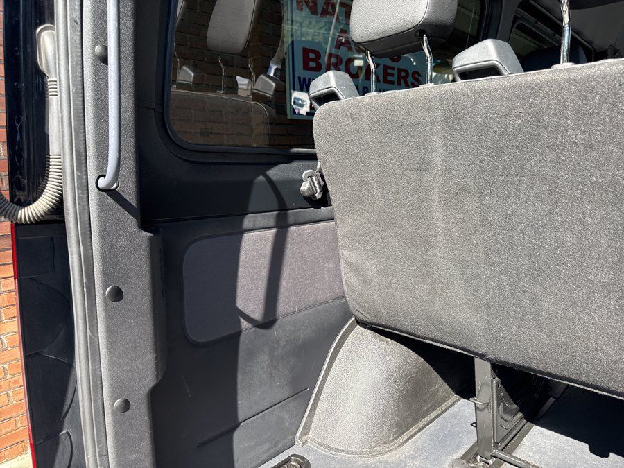 Used 2020 Mercedes-Benz Sprinter 2500 image 32