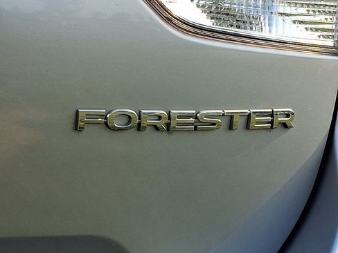Certified 2022 Subaru Forester Limited w/ Popular Package #2 AWD/4WD image 11