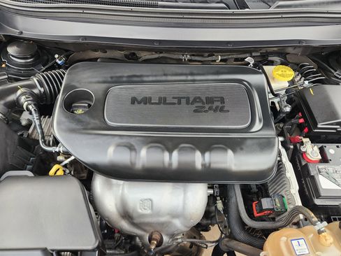 Used 2019 Jeep Cherokee Latitude Plus image 41