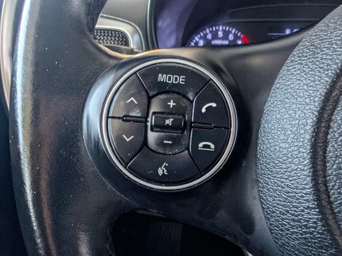Used 2021 Kia Soul GT-Line FWD image 31