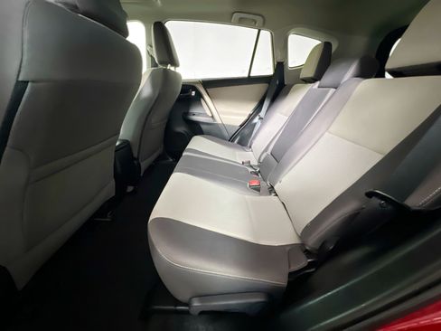 Used 2015 Toyota RAV4 XLE FWD image 26