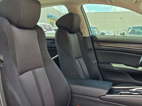 Used 2019 Honda Accord EX image 25