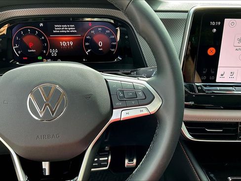 New 2026 Volkswagen Atlas Peak Edition AWD/4WD image 25