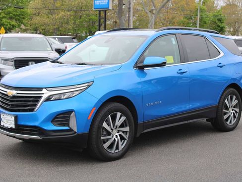 Used 2024 Chevrolet Equinox LT AWD/4WD image 2