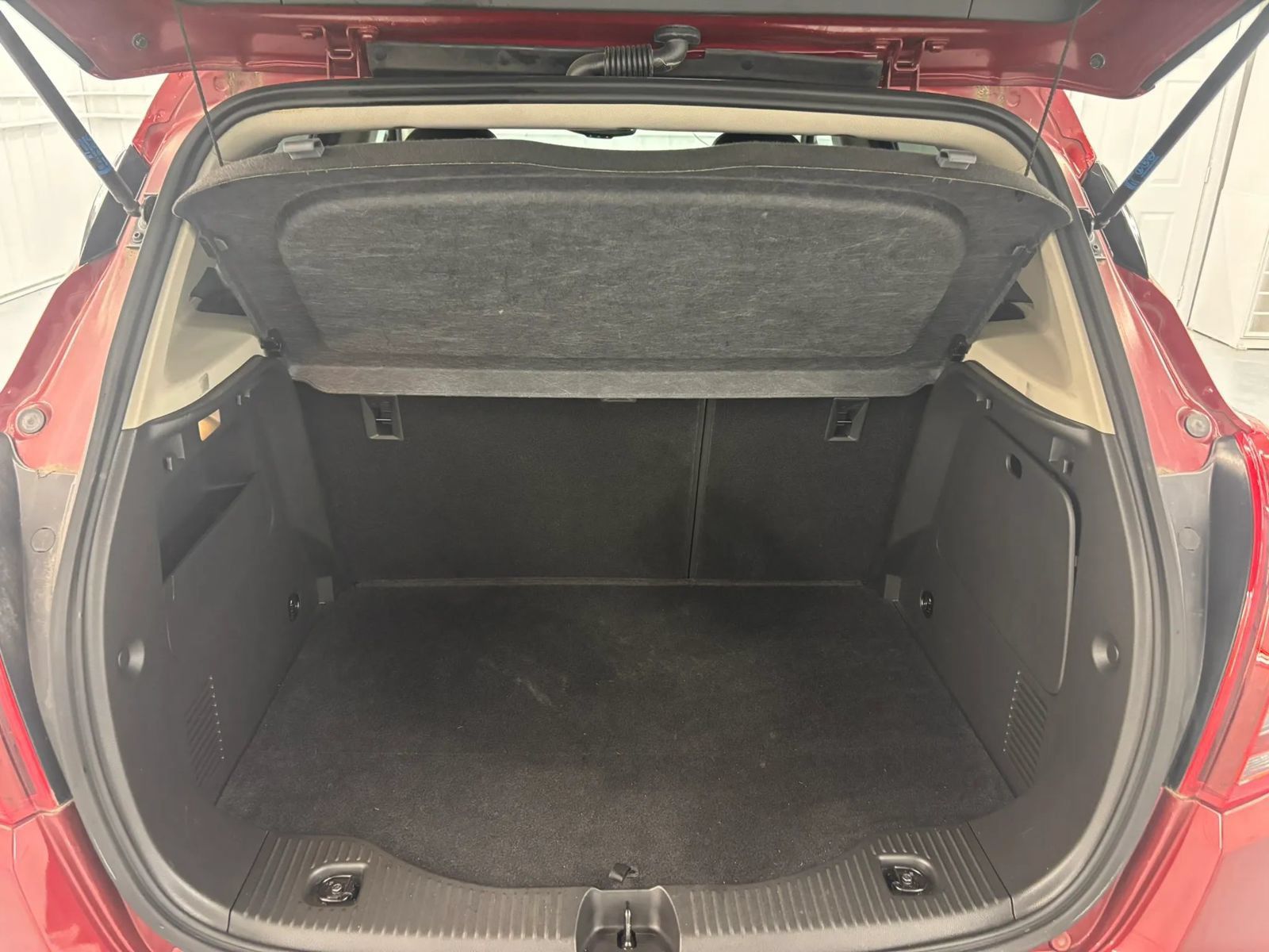 Used 2022 Buick Encore Preferred AWD/4WD image 45
