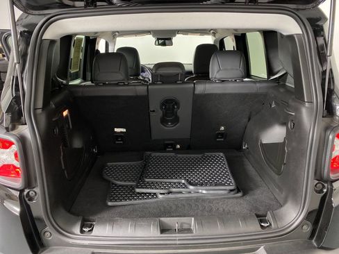 Used 2022 Jeep Renegade Trailhawk image 28