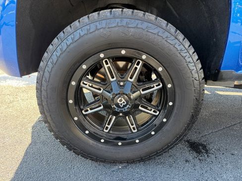 Used 2018 Chevrolet Colorado Z71 image 36