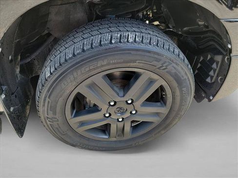 Used 2013 Toyota Tundra Limited w/ Memory Pkg AWD/4WD image 11