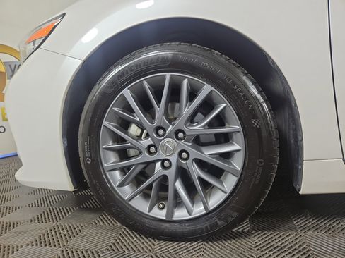 Used 2018 Lexus ES 350 image 34
