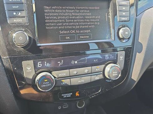 Used 2019 Nissan Rogue Sport SV w/ Technology Package image 13