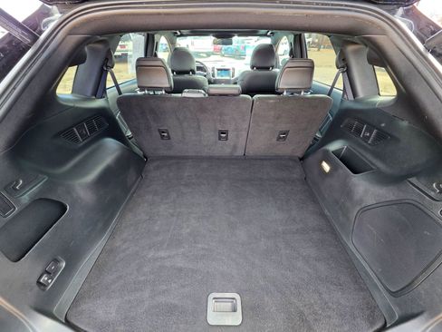 Used 2019 Ford Edge ST w/ Convenience Package AWD/4WD image 7