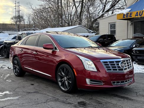 Used 2013 Cadillac XTS Premium image 2