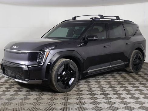 Used 2024 Kia EV9 GT-Line image 11