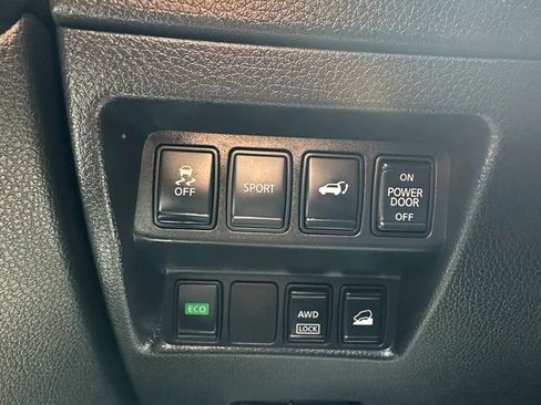 Used 2016 Nissan Rogue SL AWD/4WD image 15