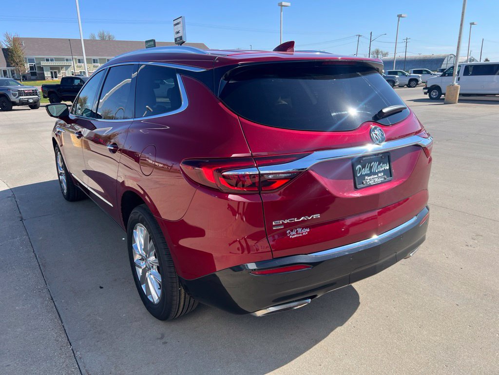 Used 2021 Buick Enclave Premium w/ Sun and Sites Package AWD/4WD image 6