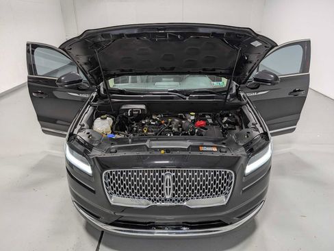 Used 2022 Lincoln Nautilus AWD w/ Premium Package image 13