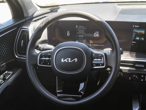 Certified 2024 Kia Sorento LX FWD image 16